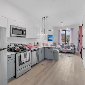  Apartment Pink Heaven Indoor Pool, Free Parking, Near Nyc
