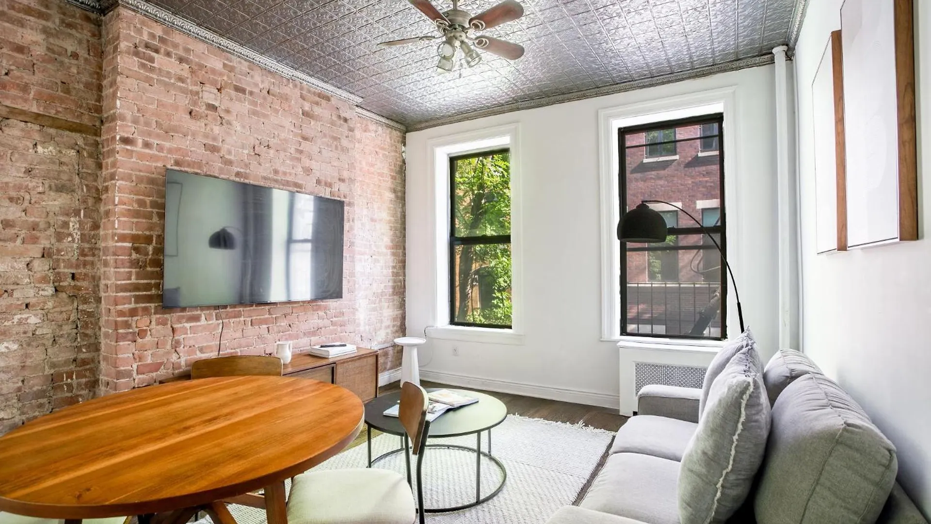 Sophisticated 2Bd Apartment On Barrow Street, Greenwich Village New York